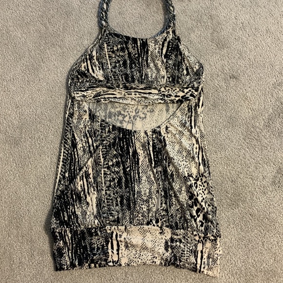 Guess Animal Print Top - Picture 5 of 9